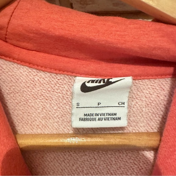 Nike sportswear essential fleece hooded sweatshirt hoodie size small - Picture 3 of 5